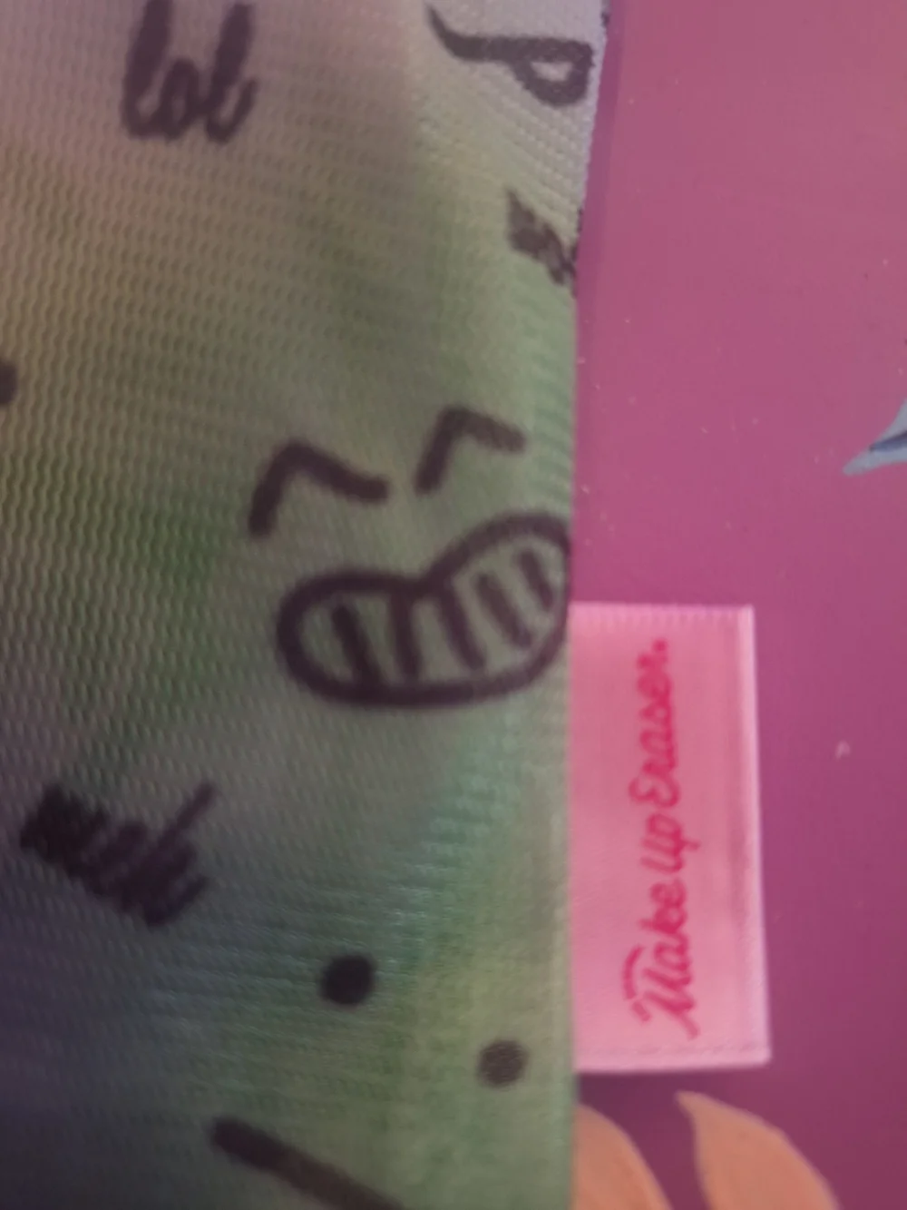 MakeUp Eraser Mint Green Smiley Plush Cleansing Pad